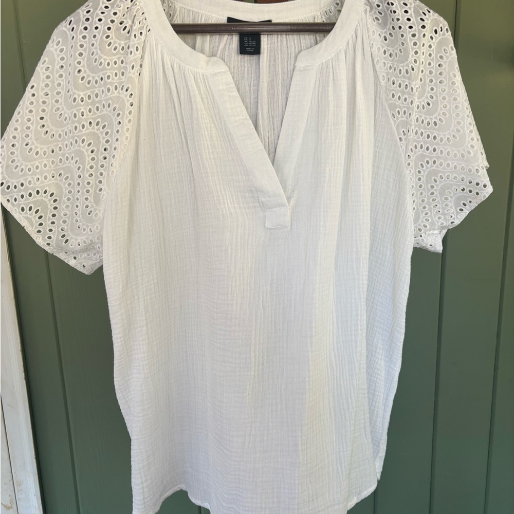 Cynthia Rowley White Eyelet Sleeve Split-Neck Blouse